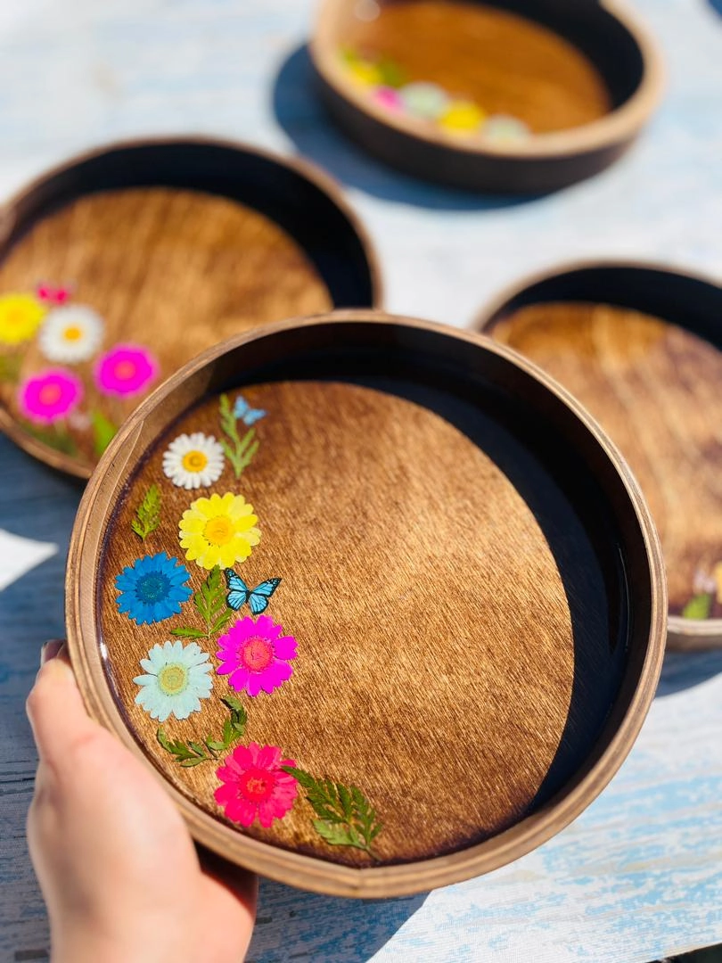 سینی چوبی با کف رزین